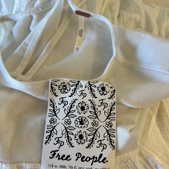 NWT Free People white blouse - Picture 8 of 8